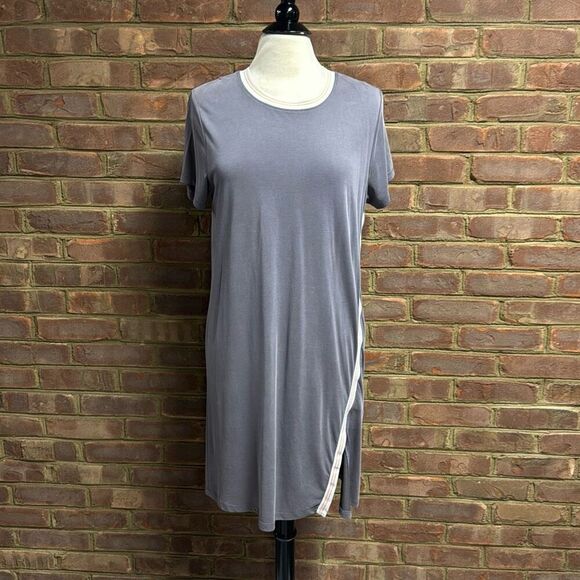 Another Love Women’s Gray Short Sleeve Dress Size Medium - Picture 2 of 10